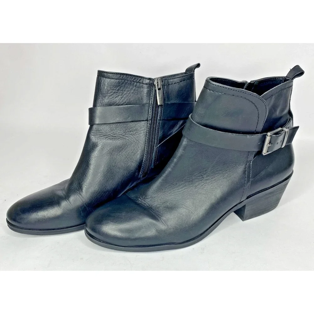 Vince Camuto VP-Peamer Womend Size 10‎ M Black Leather Bootie Strap Detail Zip